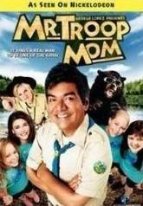 Re: Táta: matka pluku / Mr. Troop Mom (2009)